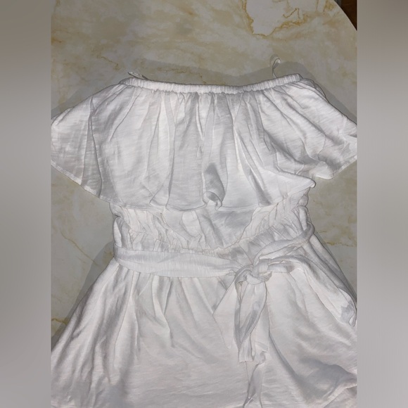 🏷️ 🛍️ NWT Express White Strapless Overlay Tie Waist Mini Dress 🏷️ 🛍️ - Picture 9 of 12